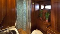 Sailing Yacht Myosotis -  Bathroom
